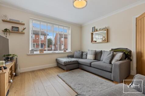 97 Wellington Grove,