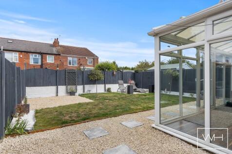 97 Wellington Grove,