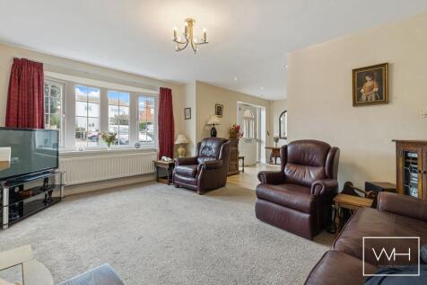 2 Aintree Close, Cus