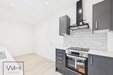 CAM03785G0-PR0318-ST