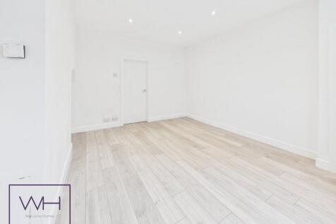 CAM03785G0-PR0318-ST