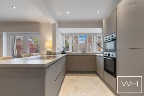 17 St Giles Gate, Cu