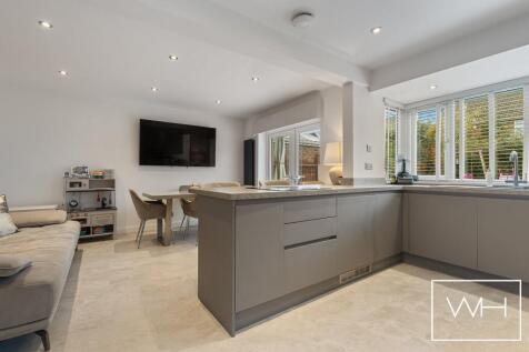 17 St Giles Gate, Cu