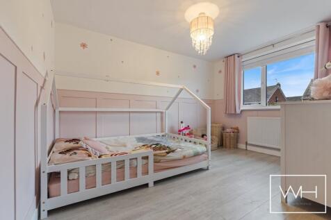 17 St Giles Gate, Cu