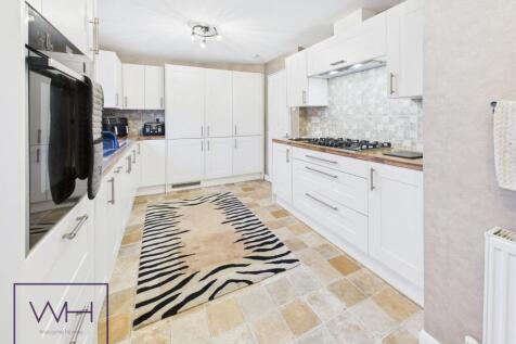 CAM03785G0-PR0319-ST