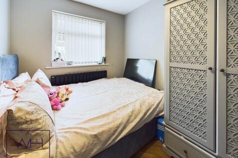 CAM03785G0-PR0142-ST