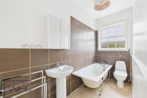 CAM03785G0-PR0312-ST