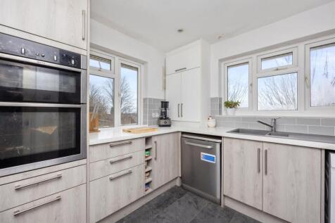 KITCHEN.jpeg
