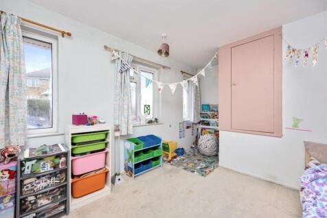 BEDROOM 2.jpeg