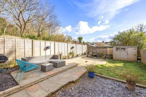 Barnet Way 19 GARDEN 2.jpeg