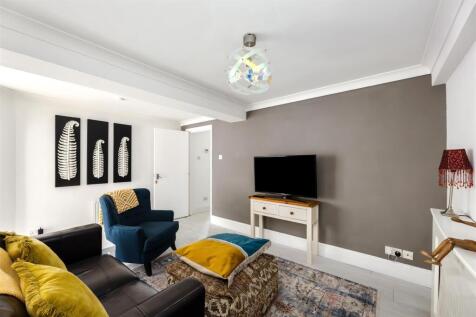 Norton Road 49 Flat 1 LOUNGE 3.jpeg