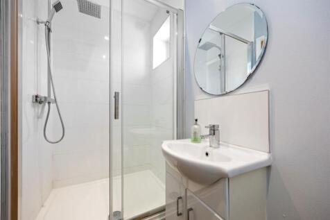 Drove Road 51 SHOWER ROOM.jpeg