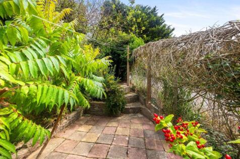 Chichester Close 3 PATIO.jpeg