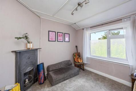 Stapley Road 44 BEDROOM 2B.jpeg