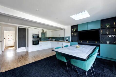 Upper Kingston Lane 6 OPEN PLAN 2.jpeg
