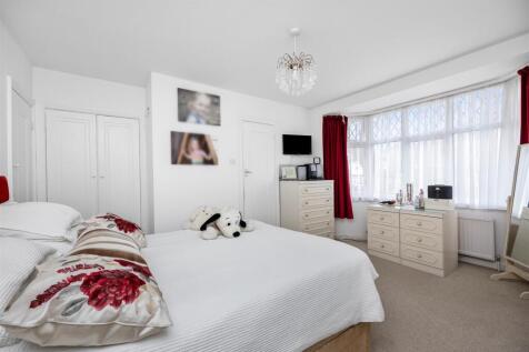 BEDROOM 1.jpeg