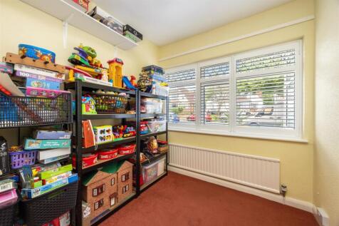 Nevill Avenue 56 Bed 4.jpeg