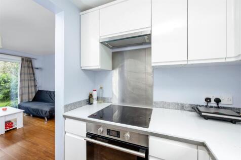 Hassocks Lodge 16 KITCHEN TO LOUNGE.jpeg