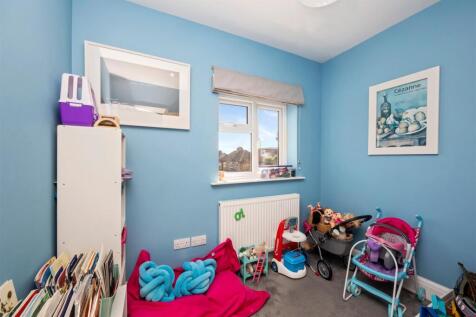 Elm Drive 9 BED 3.jpeg