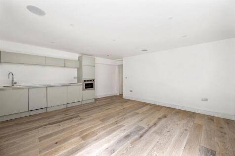 Lansdowne Place 76a LIVING SPACE 3.jpeg