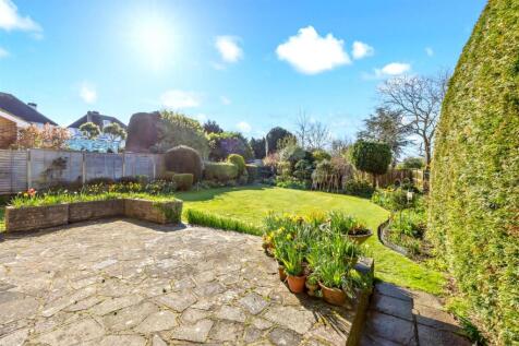 The Droveway 80 GARDEN.jpeg