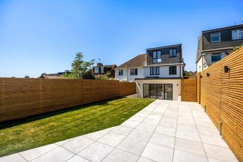 Applesham Avenue 51 REAR3.jpeg