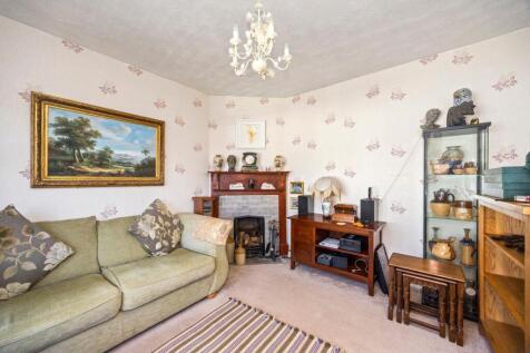 Southdown Road 9 LOUNGE.jpeg