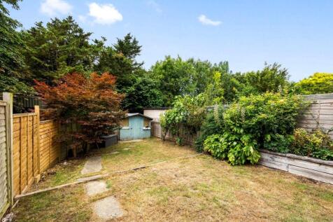 Hangleton Road 6 GARDEN LAWN.jpeg