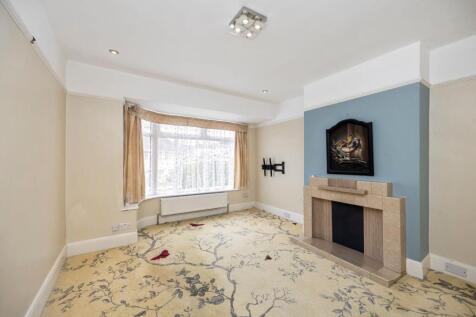 Applesham Avenue 25 LOUNGE.jpeg