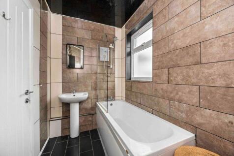 Florence Road 8 BATHROOM.jpeg