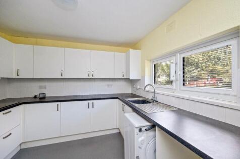 Poplar Avenue 153 KITCHEN.jpeg