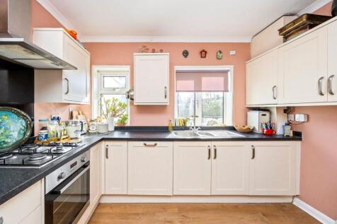 Shelldale Road 56 KITCHEN 2.jpeg