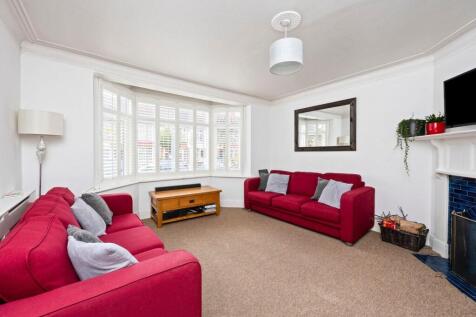 Marmion Road 29 LOUNGE.jpeg