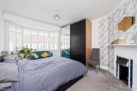 Marmion Road 29 BEDROOM BAY.jpeg