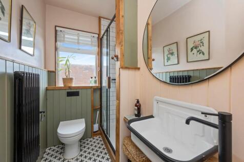 Holmes Avenue 33 SHOWER ROOM.jpeg