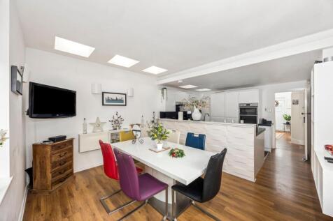 Woodhouse Road 48 KITCHEN DINER.jpeg