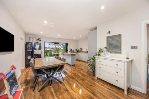 Rowan Avenue 83 DINING AND KITCHEN.jpeg