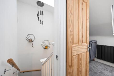 Marmion Road 29 SECOND LANDING.jpeg