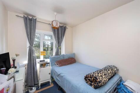 King George VI Dr 17 BED 2.jpeg