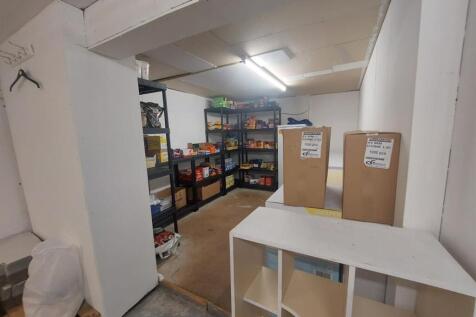 Basement 1.jpg