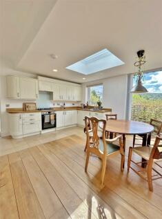 Dining kitchen