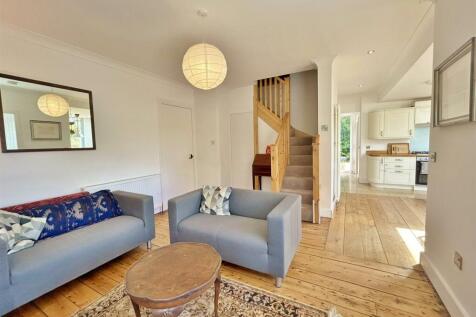Lounge to kitchen