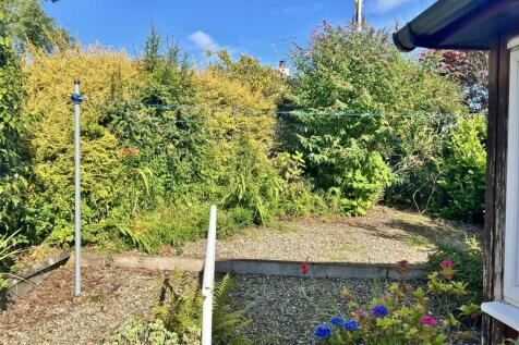 Rear garden drying green
