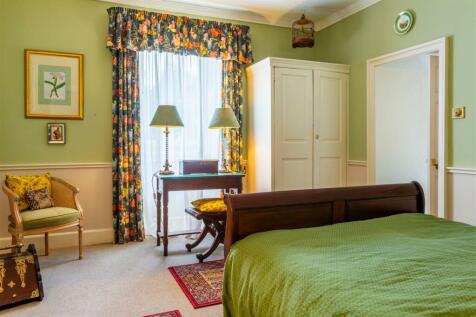 Bedroom 4- Green room