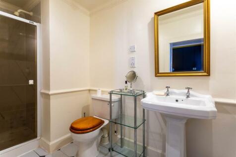 Ensuite 1 - Japanese room