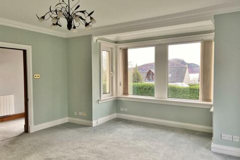 Lounge bay window view to Holy Isle