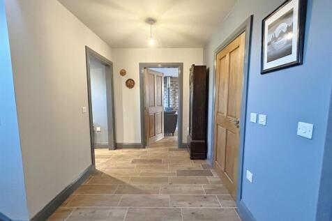 Hallway from annex