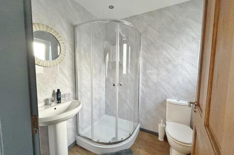 Annex shower room