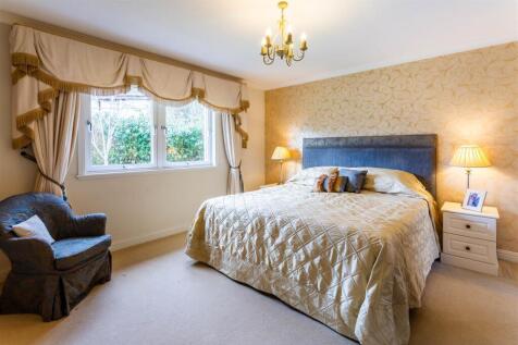 Main bedroom 1