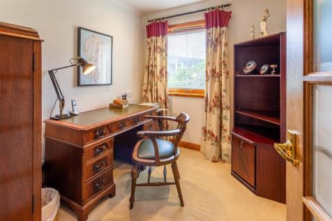 Study/ bedroom 4